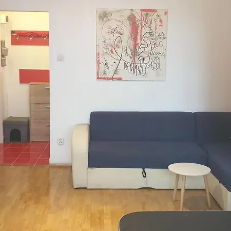 Garsoniera Aleea Garbau Apartment